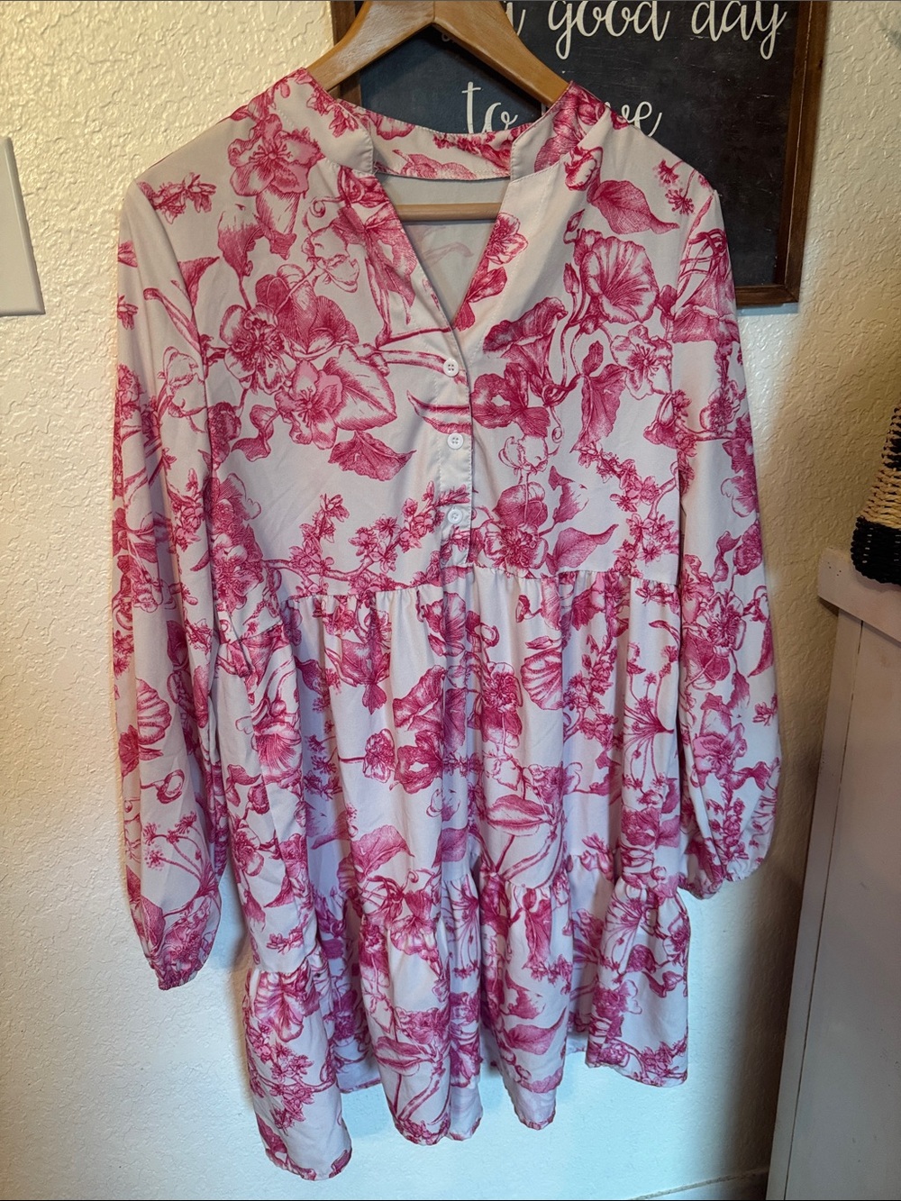 Women's Pink Floral Button-Front Tunic Top